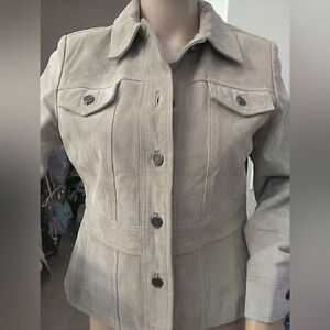 VINTAGE STYLE AND CO. Women’s Suede Button-Front Jacket BEIGE SZ. MP FAB. COND.